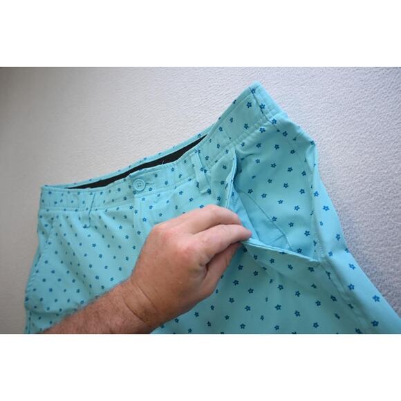 Under Armour Golf Shorts HeatGear Loose Floral Flat Athletic 9" INS Mens Sz 36 - Picture 3 of 7